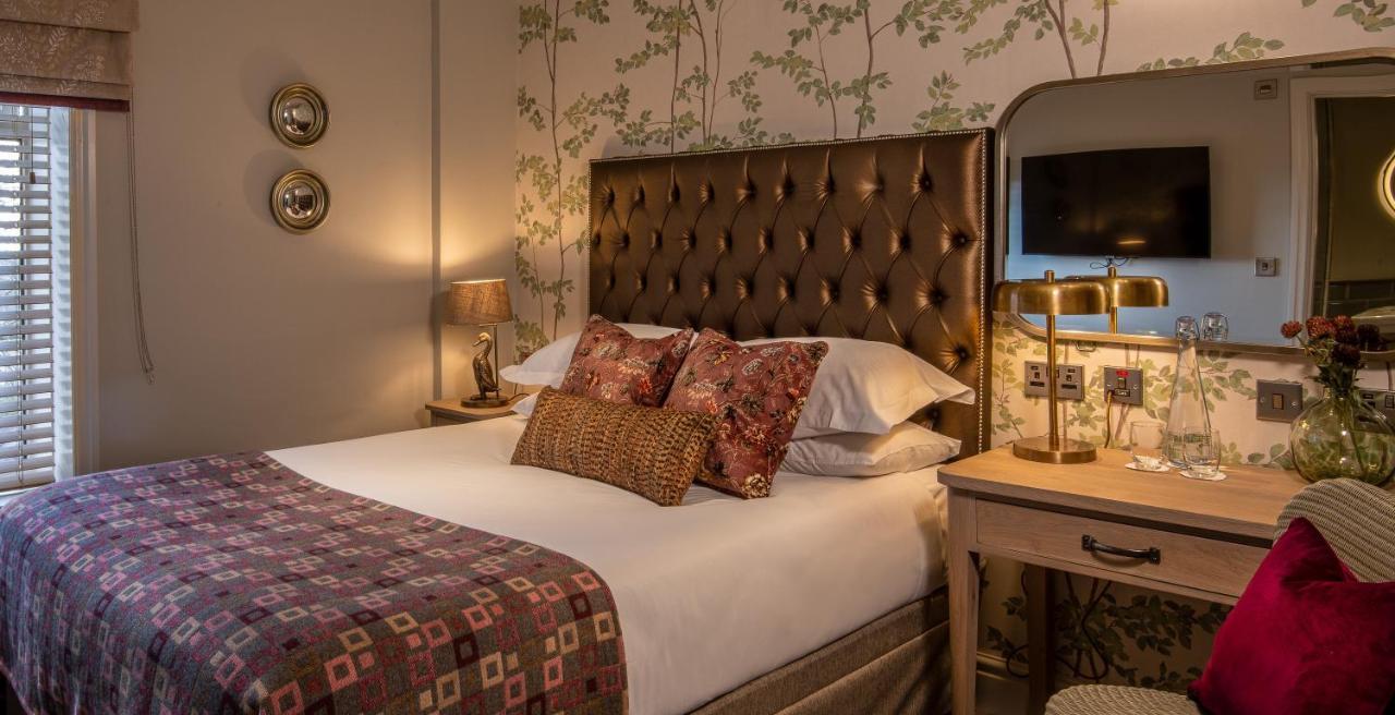 The Millstone, Mellor Hotel Blackburn  Exterior photo A bedroom at The Swan