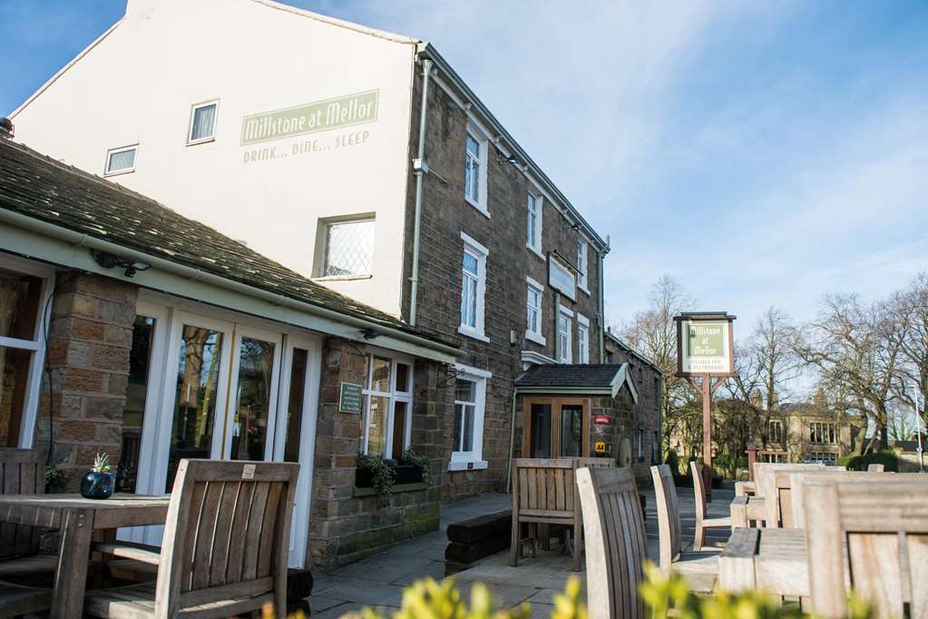 The Millstone, Mellor Hotel Blackburn  Exterior photo The Green Man, 2015