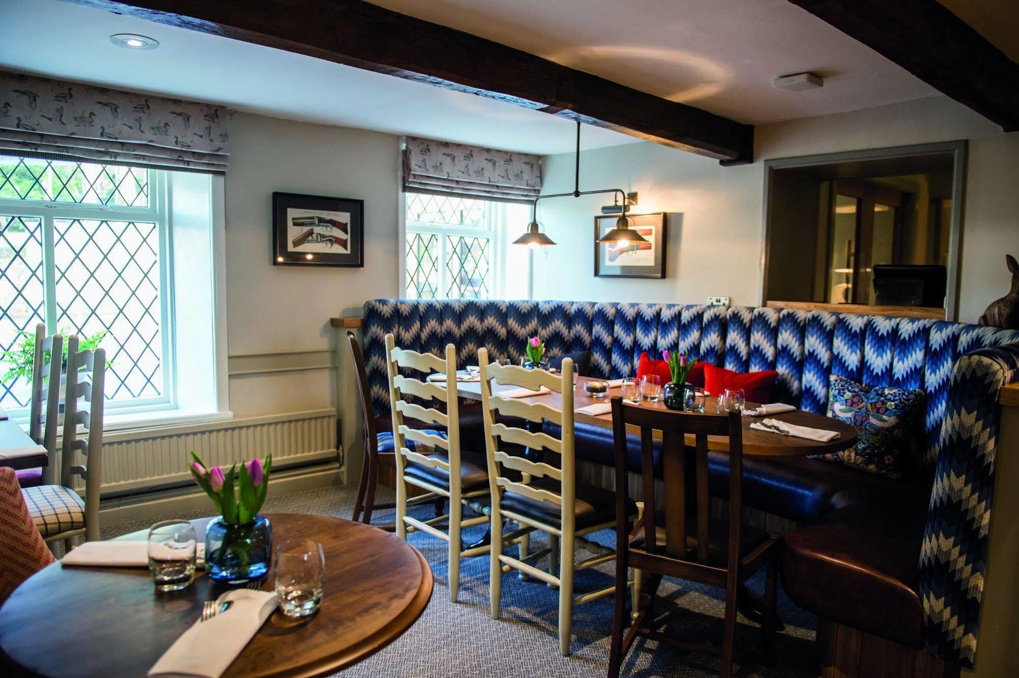 The Millstone, Mellor Hotel Blackburn  Exterior photo The restaurant at The Old parsonage
